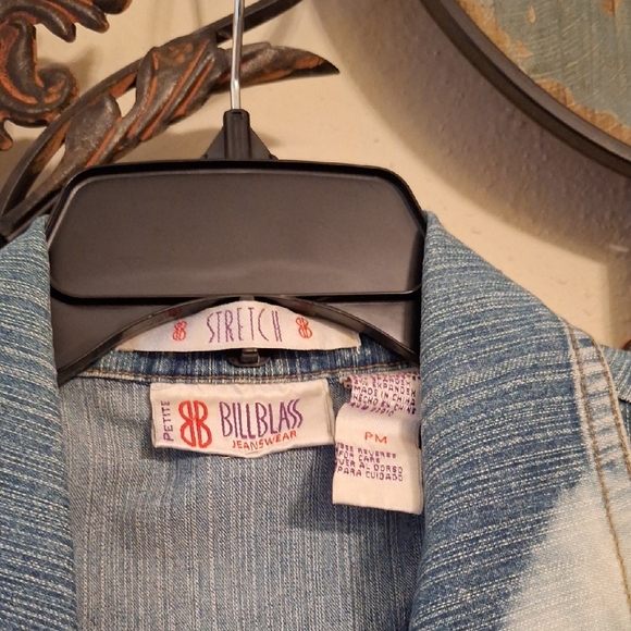 Bill Blass Blue Denim Vest Tailored Distressed. Excellent Condition NWOT Size PM - Picture 9 of 11